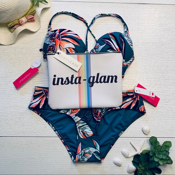 Xhilaration two piece swimsuit - Picture 7 of 7